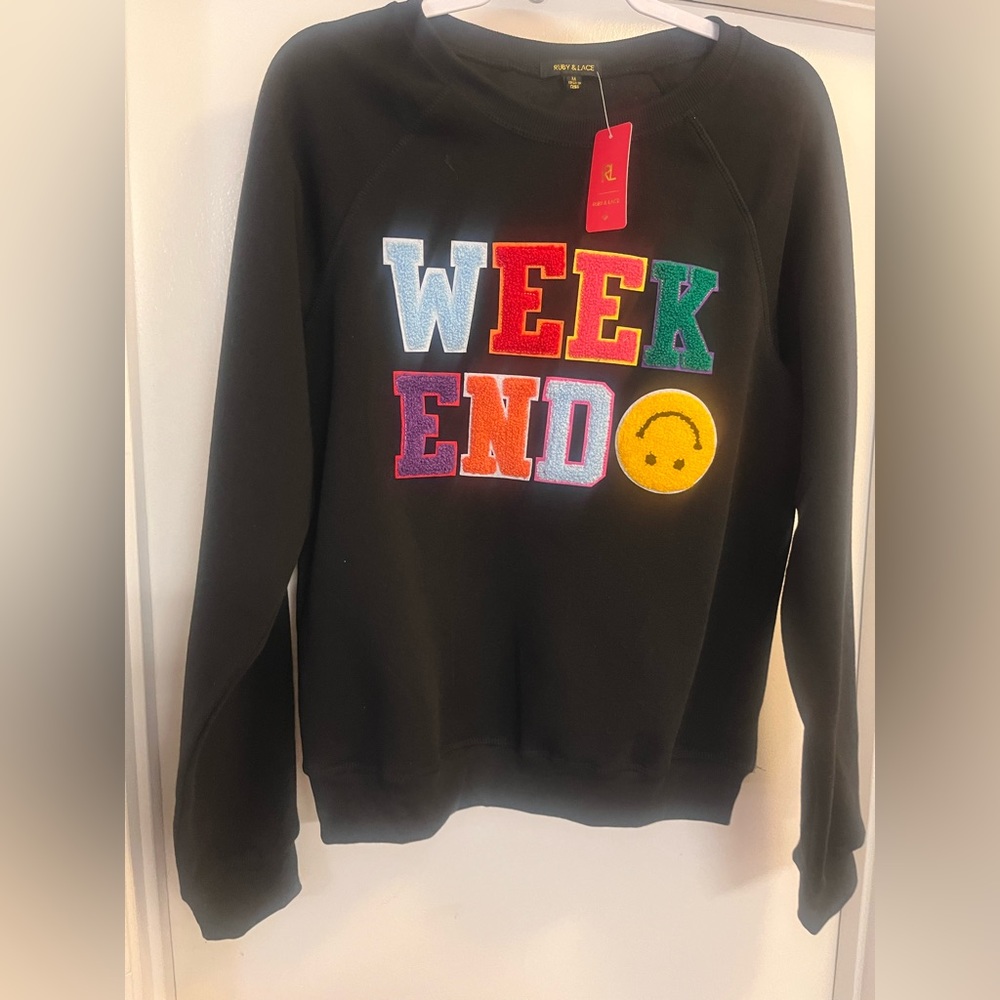 Ruby and lace Weekend sweatshirt